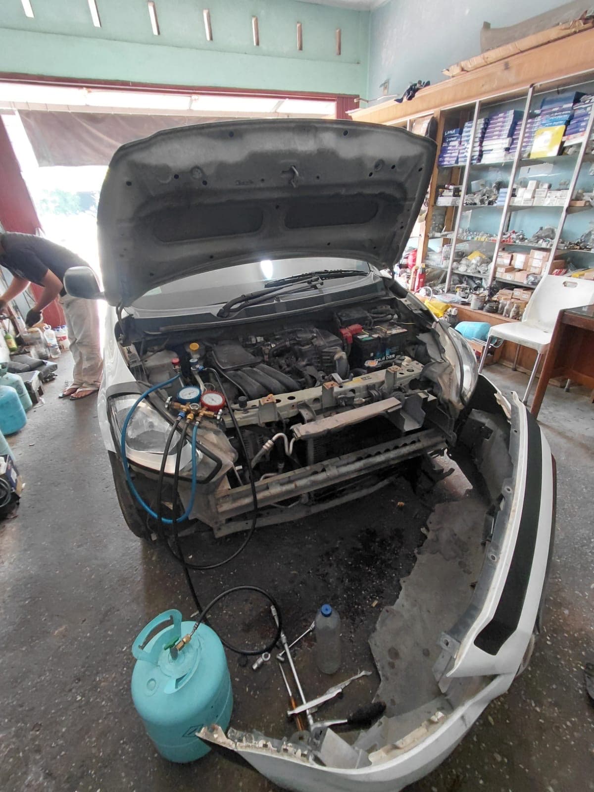 Dokumentasi Perbaikan magnetic clutch dan kompresor AC