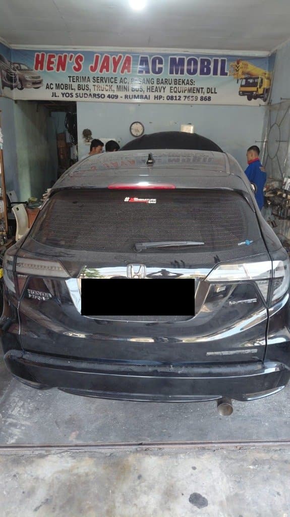 Dokumentasi Perbaikan Kebocoran Kompresor dan Selang AC Honda HR-V