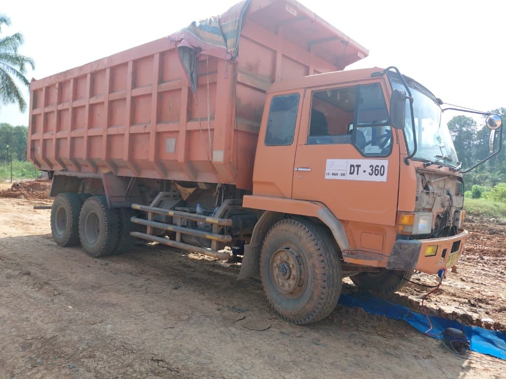Dokumentasi Perbaikan & Pemasangan AC Truck PT Andalas Karya Mulia